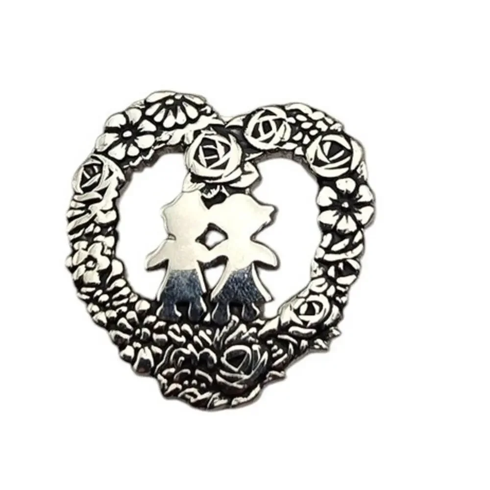 Heart Floral Wreath Brooch Girl Boy Silver Tone Romantic Cottagecore Pin
